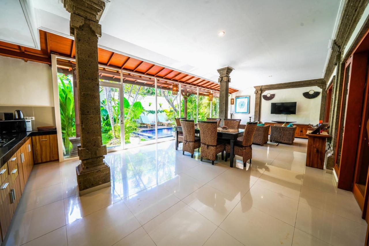 Villa Conor - Legian - Seminyak - 2 Bedroom 2 Bathroom Villa - Great Location Exterior photo